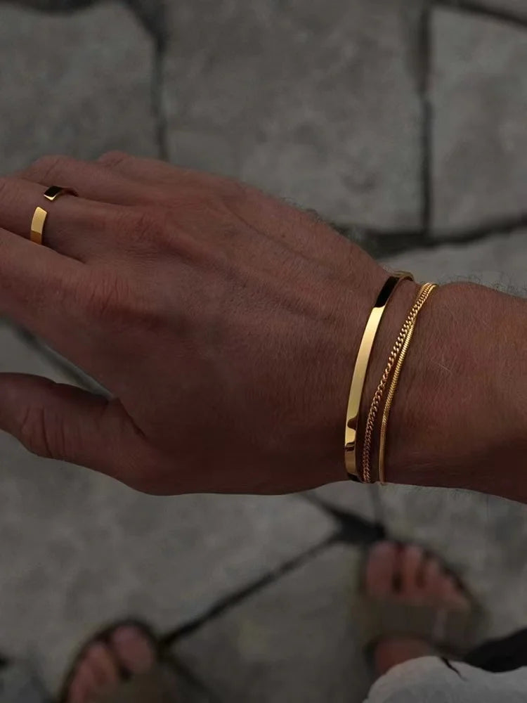 BANGLE BRACELET